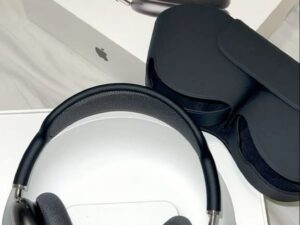 Apple AirPods Max