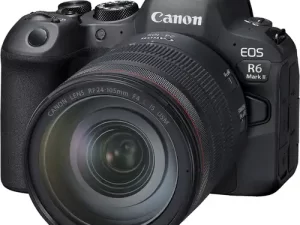 Canon EOS R6 Mark II with RF 24–105mm f/4L IS USM Lens