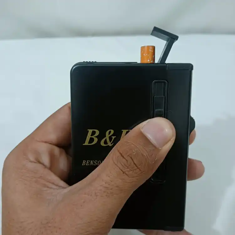0672035_b-h-black-windproof-butane-gas-lighter-automatic-case-hold-10-cigarettees-box-multifunction-gadgets-