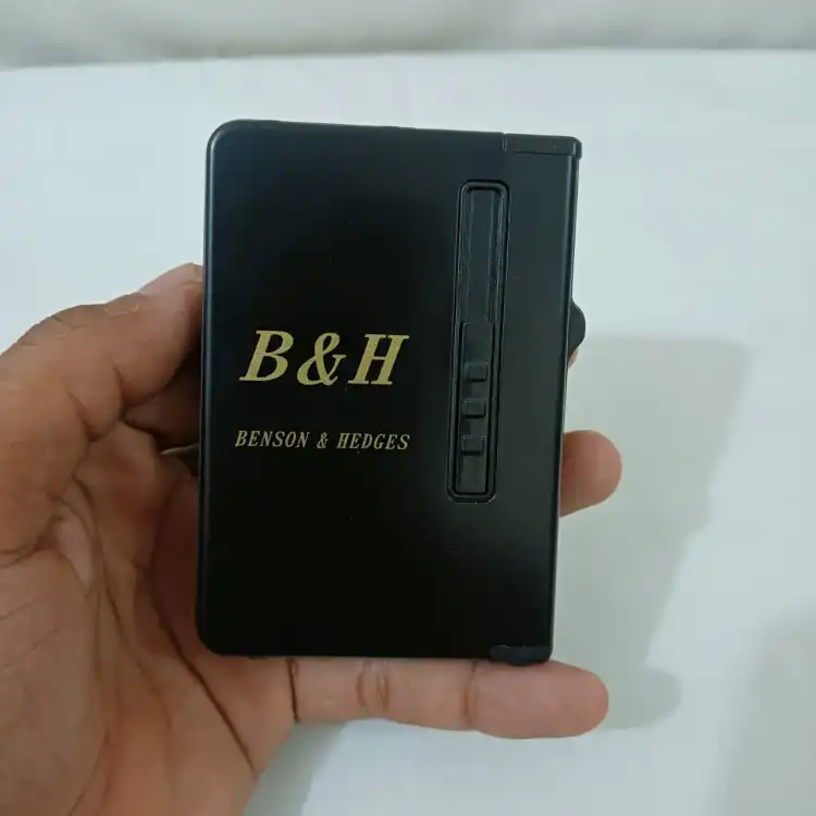 0672036_b-h-black-windproof-butane-gas-lighter-automatic-case-hold-10-cigarettees-box-multifunction-gadgets-