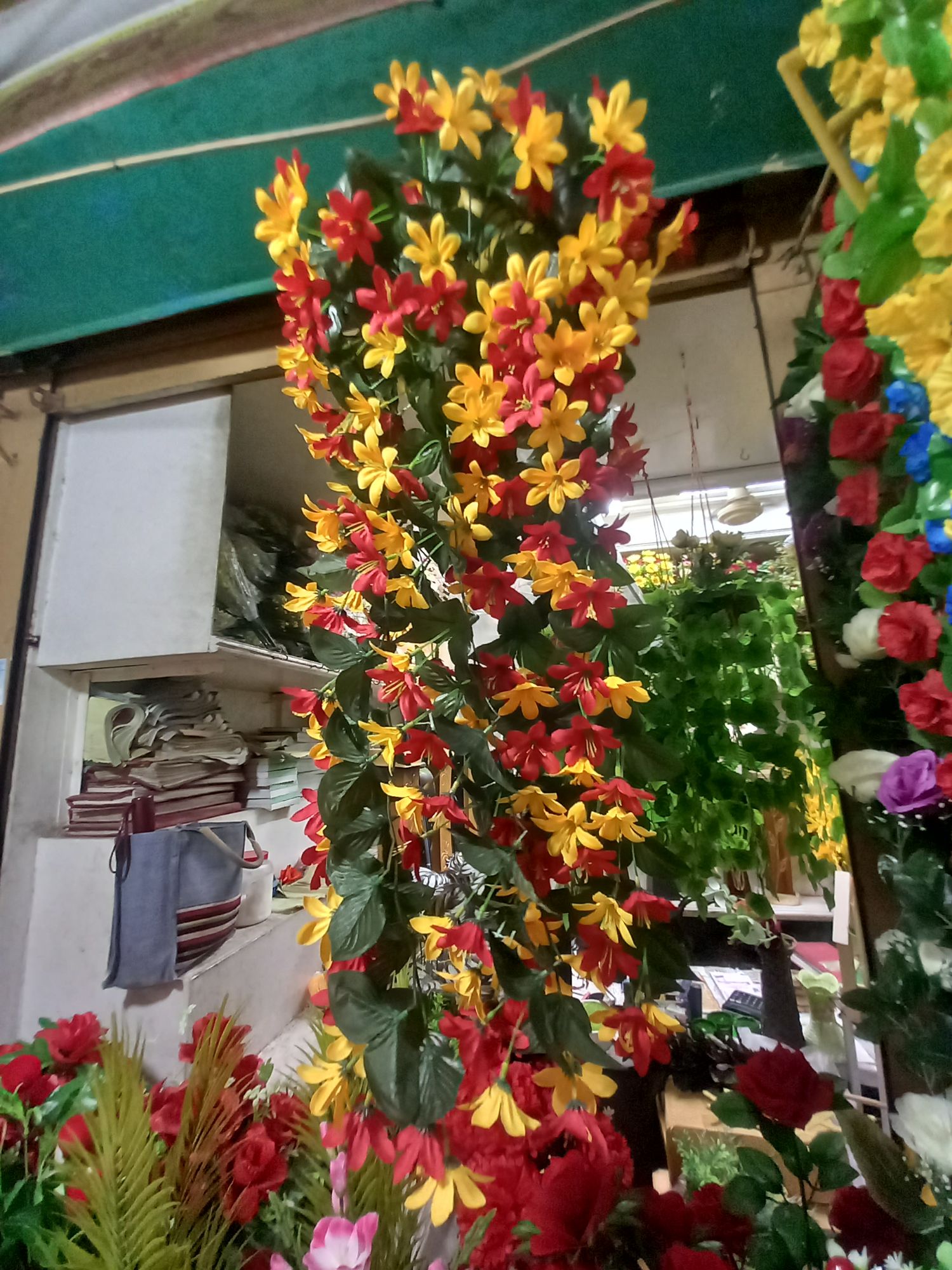 0758844_artifical-flower-multicolour-jhuri-style-plant-plastic-unique-hanging-for-home-decor