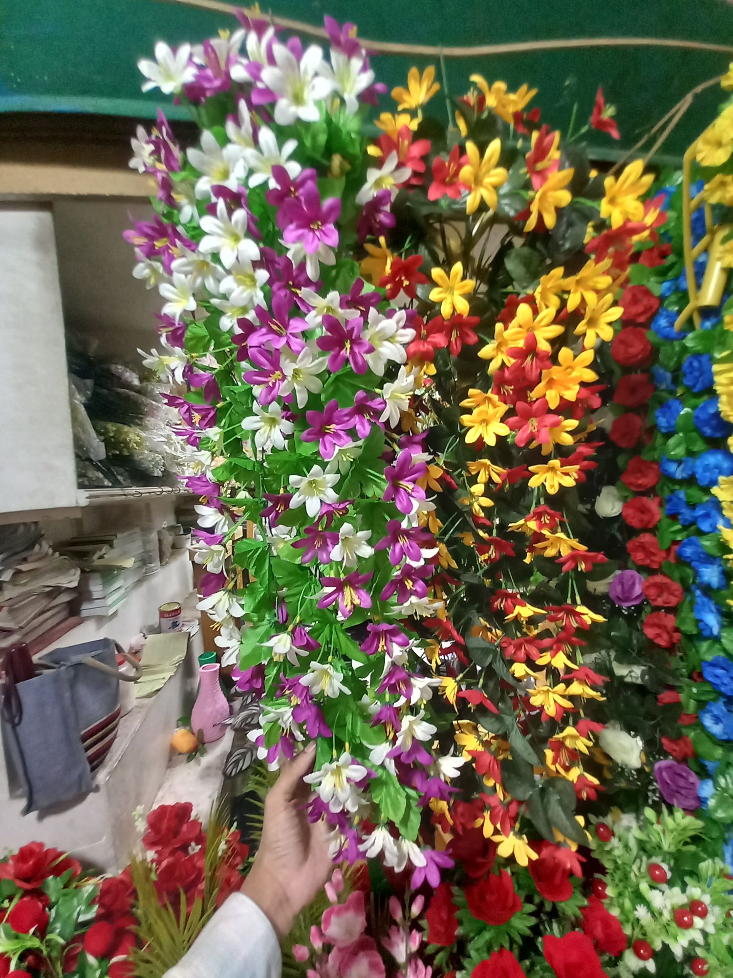0758845_artifical-flower-multicolour-jhuri-style-plant-plastic-unique-hanging-for-home-decor