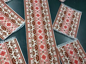 Table Runner Set