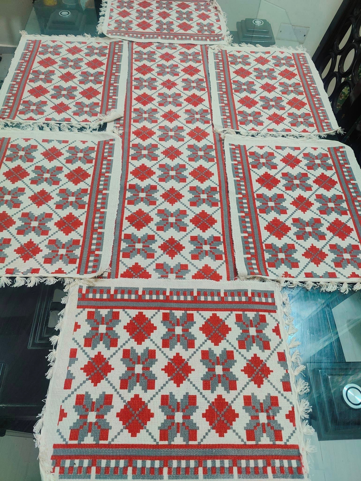 0770685_table-ranar-set