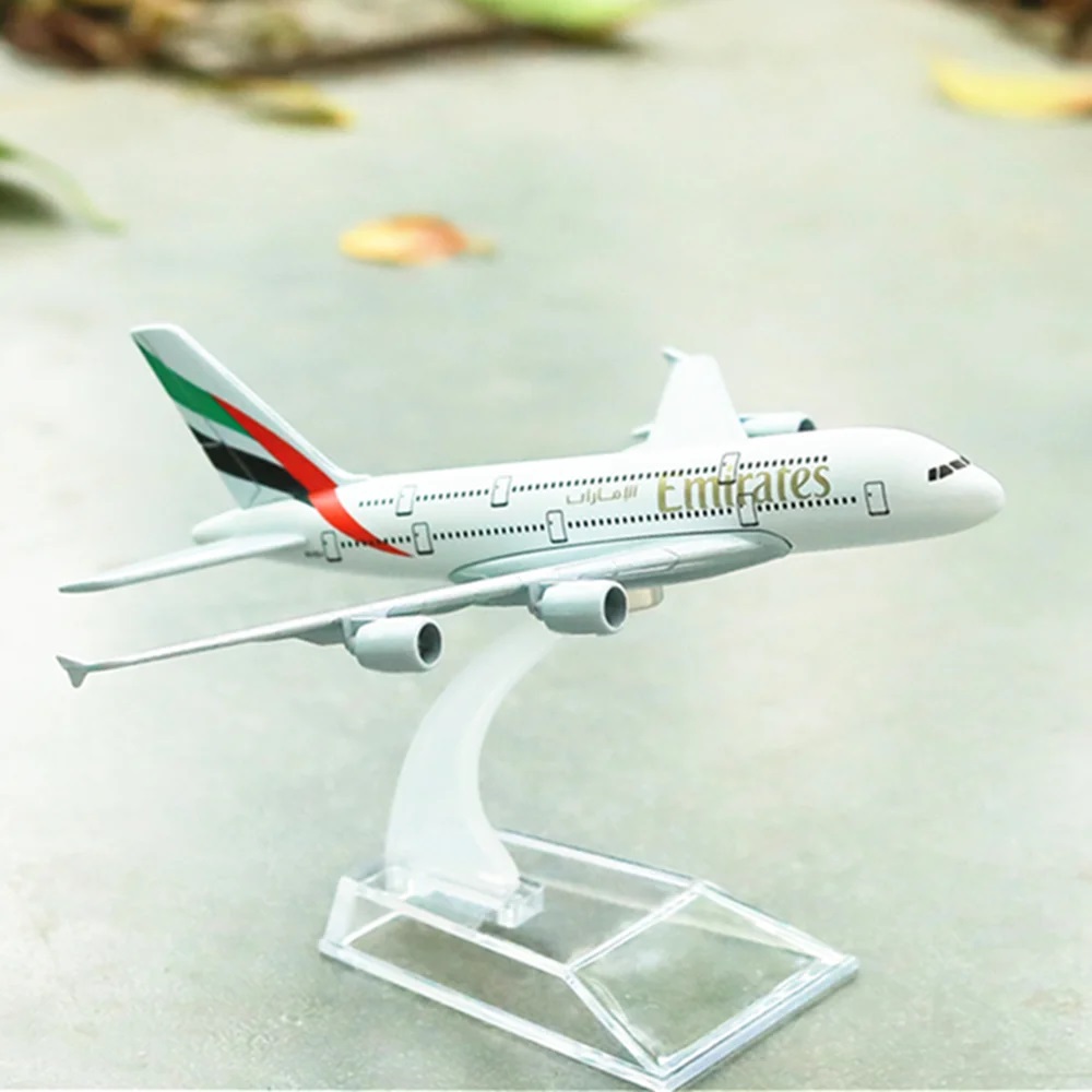 0897119_15-cm6-inch-uae-airplane-model-alloy-diecast-ornament-plane-model-toy-for-children-collection-table-