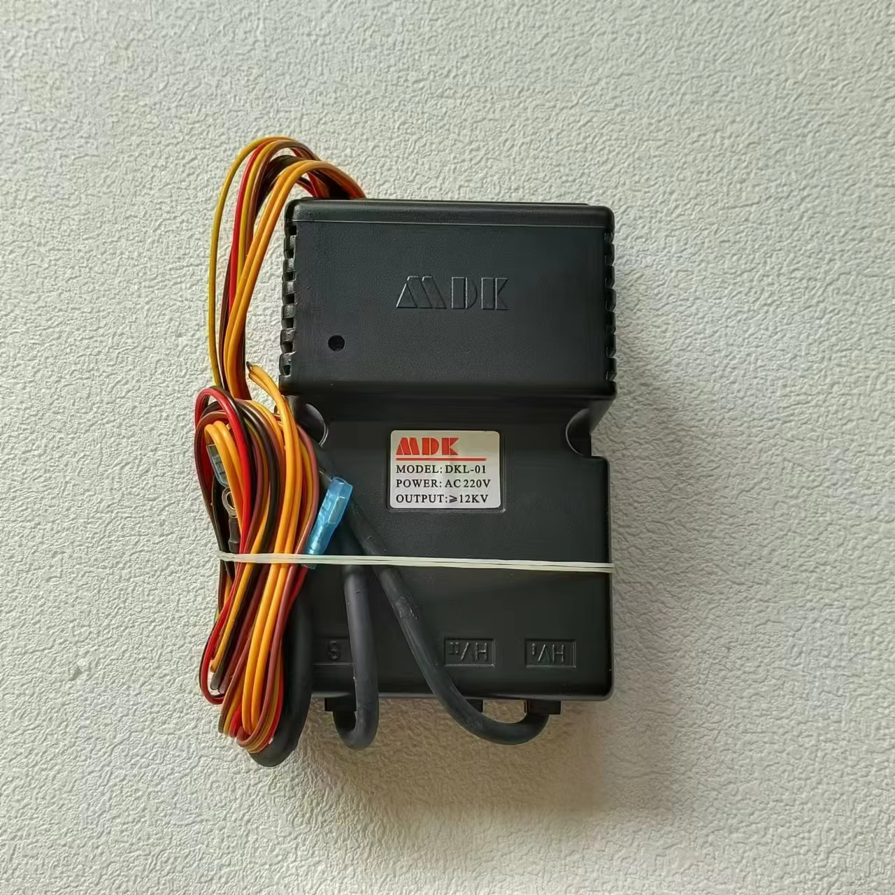 1048009_mdk-gas-oven-pulse-igniter-dkl-01-black-electric-pulse-sparker-igniter-gas-oven-pulse-ignition-contr