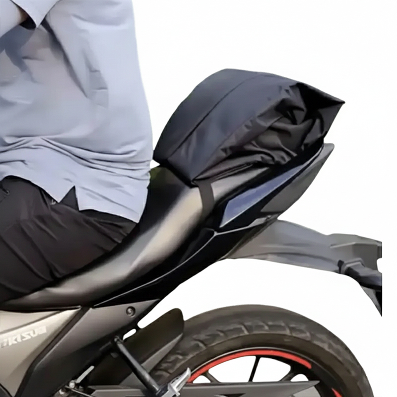 1315331_waterproof-helmet-storage-bag-foldable-durable-and-strong