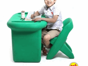 Playtime Scholar Table with Chair Green