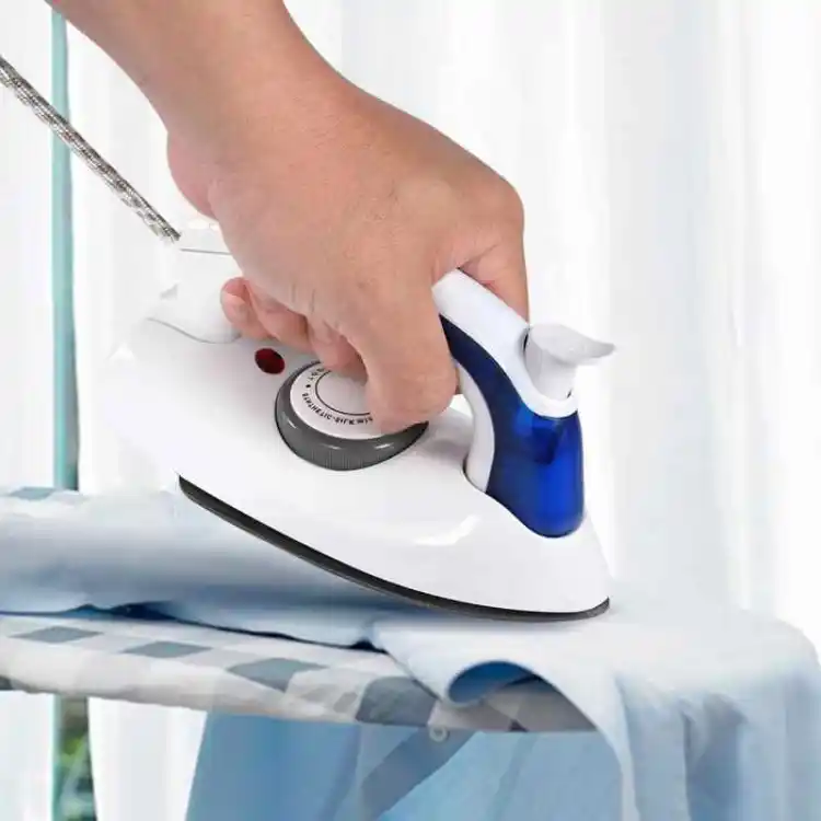 0649562_portable-mini-electric-travel-iron-steamer-iron