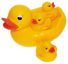 Pack of 4 Chu Chu Ducks – 1 Big & 3 Small Cute Bath Toy Set