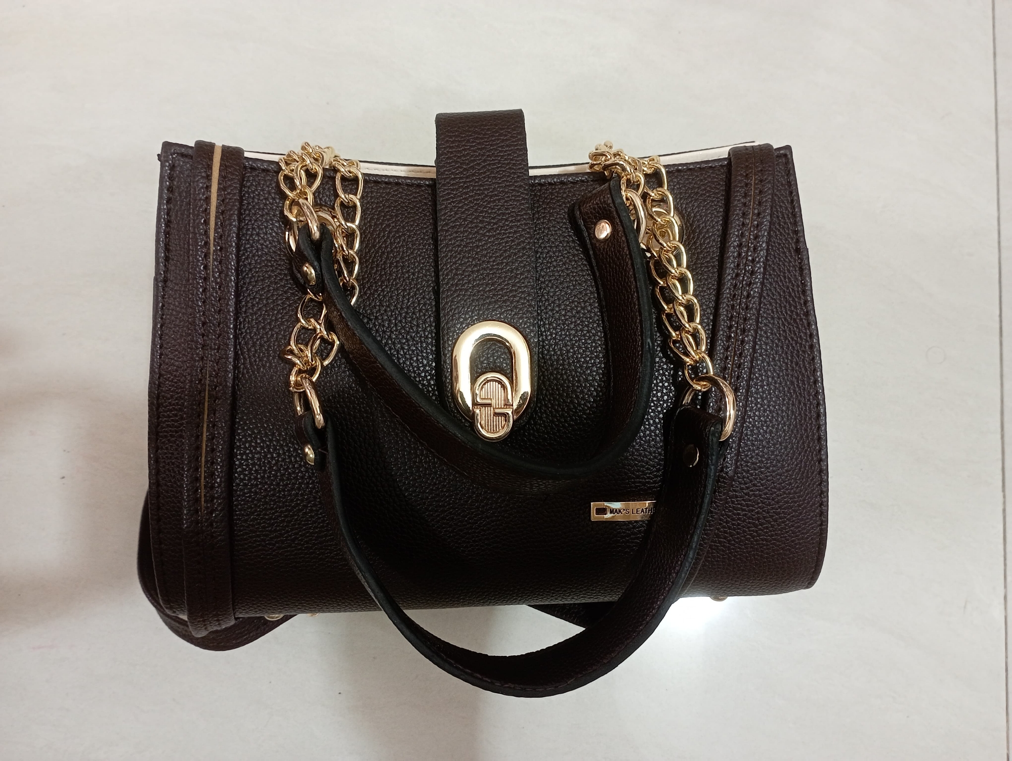 0717267_stylish-comfortable-ladies-bag