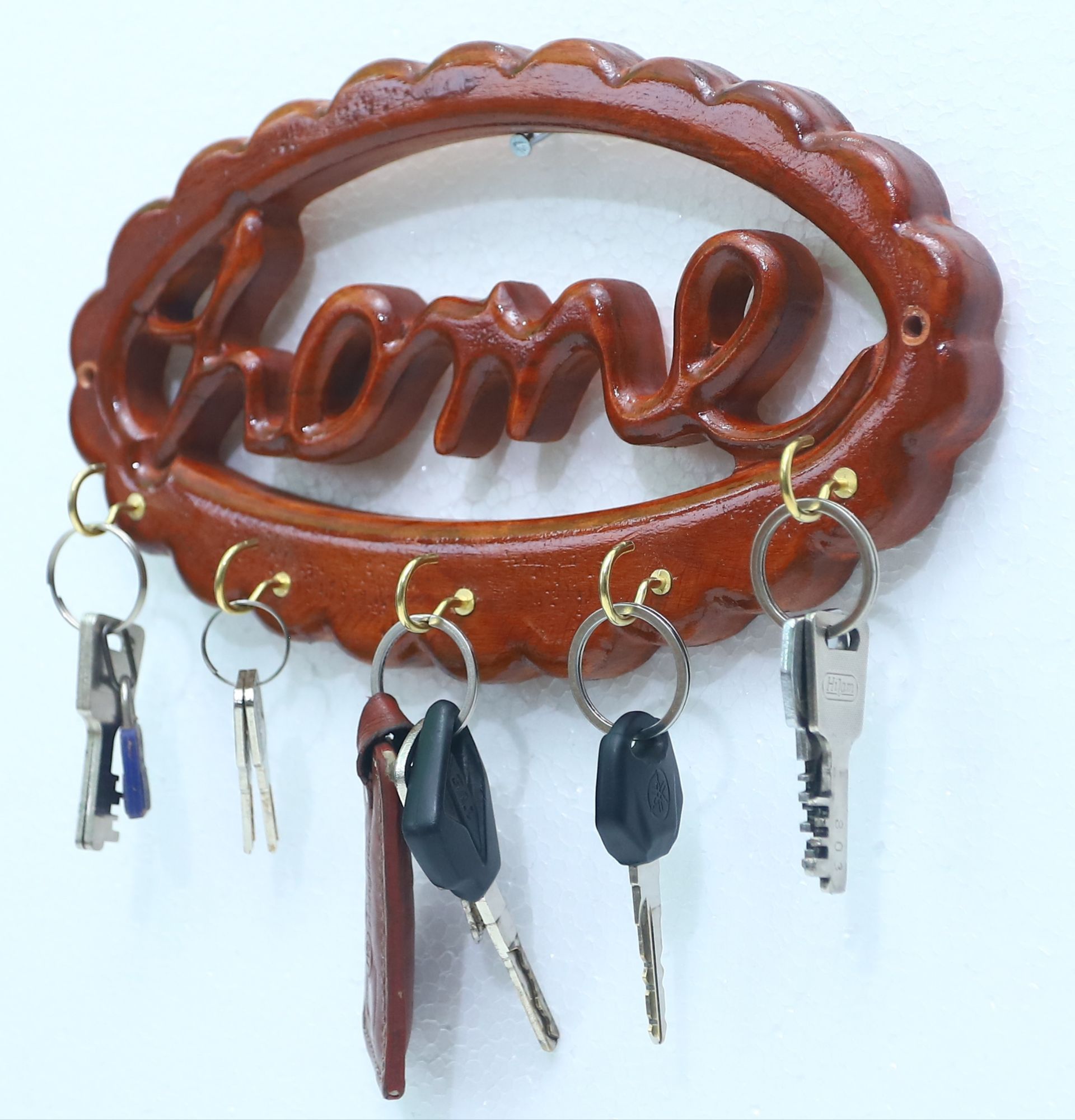 0914016_wooden-wall-mount-key-holder-with-shelf-wooden-key-holder-for-wall-diy-five-key-hanger-point-wooden-