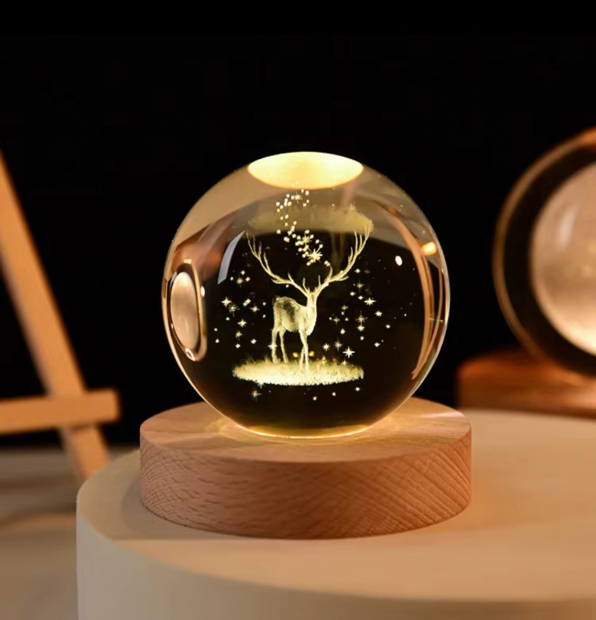 1349398_color-changing-led-3d-crystal-ball-deer