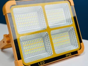 GearUP SFL-100 Solar LED Flood Light