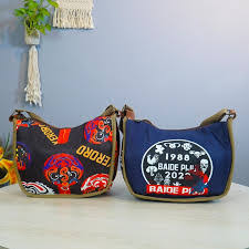 Messenger Shoulder Tide Bag (Black Brown Color)